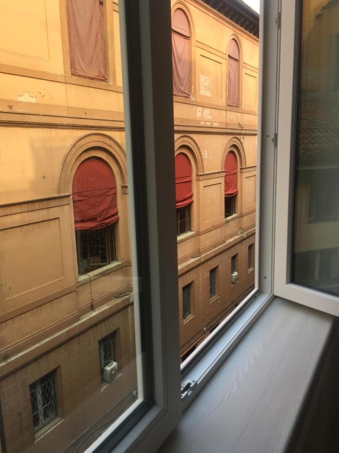 B&B Galleria Cavour Болоня Екстериор снимка