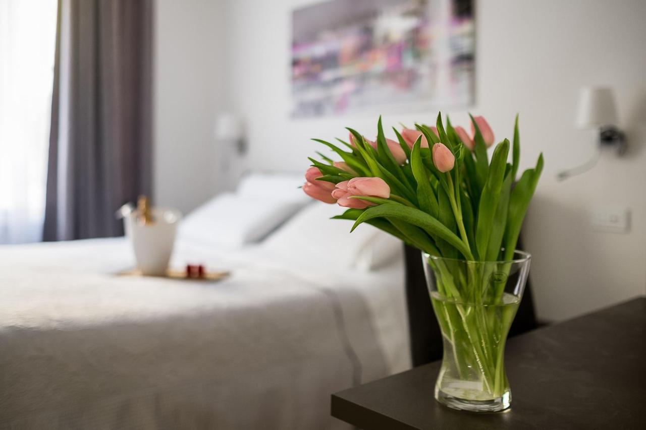 B&B Galleria Cavour Болоня Екстериор снимка